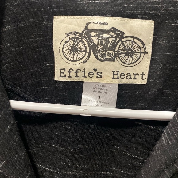 Effie’s heart jacket - Picture 2 of 3